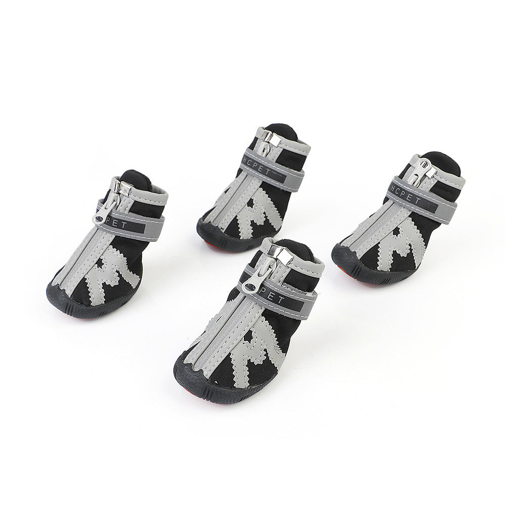 Wear-resistant outdoor dog shoes
Waterproof pet shoes for hiking
Durable dog shoes for mountaineering
Spring and autumn dog shoes for all-weather protection
Outdoor dog footwear for small, medium, and large dogs
Protective waterproof shoes for dogs
Comfortable hiking shoes for dogs
Breathable pet shoes for outdoor activities
Outdoor mountaineering dog shoes
All-weather wear-resistant dog shoes